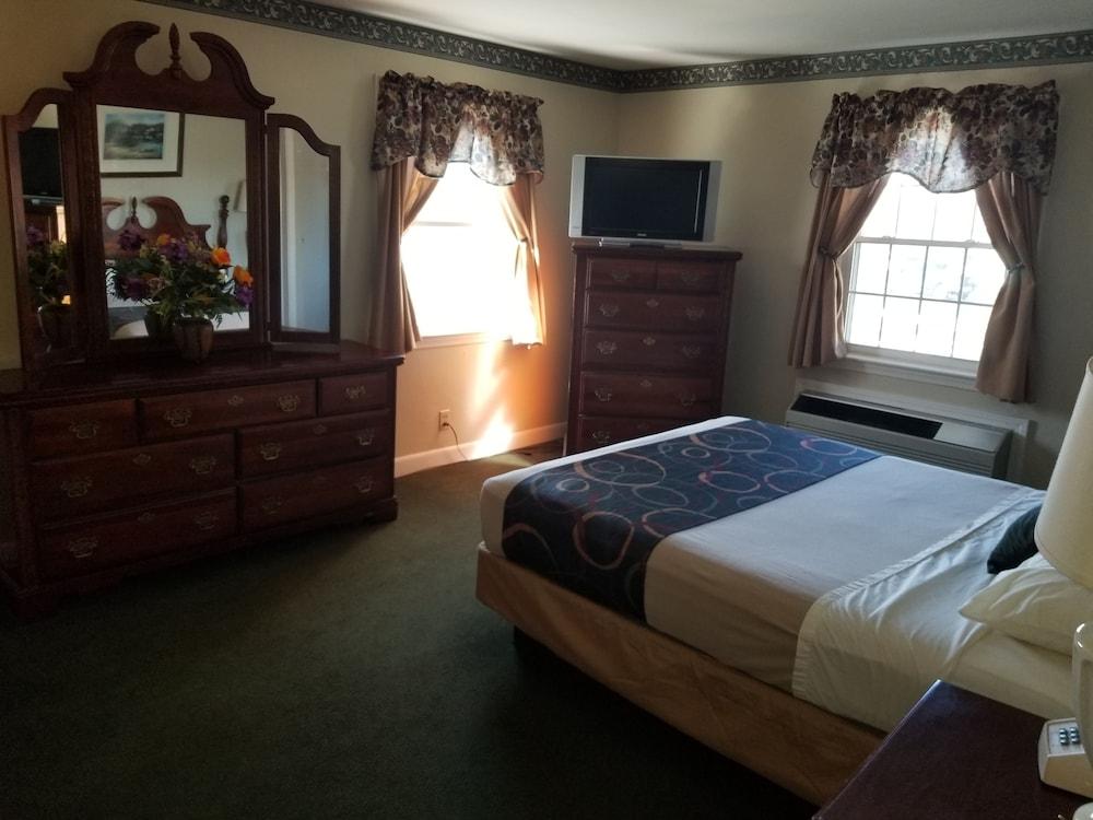 Colonial Inn Seekonk Exterior photo