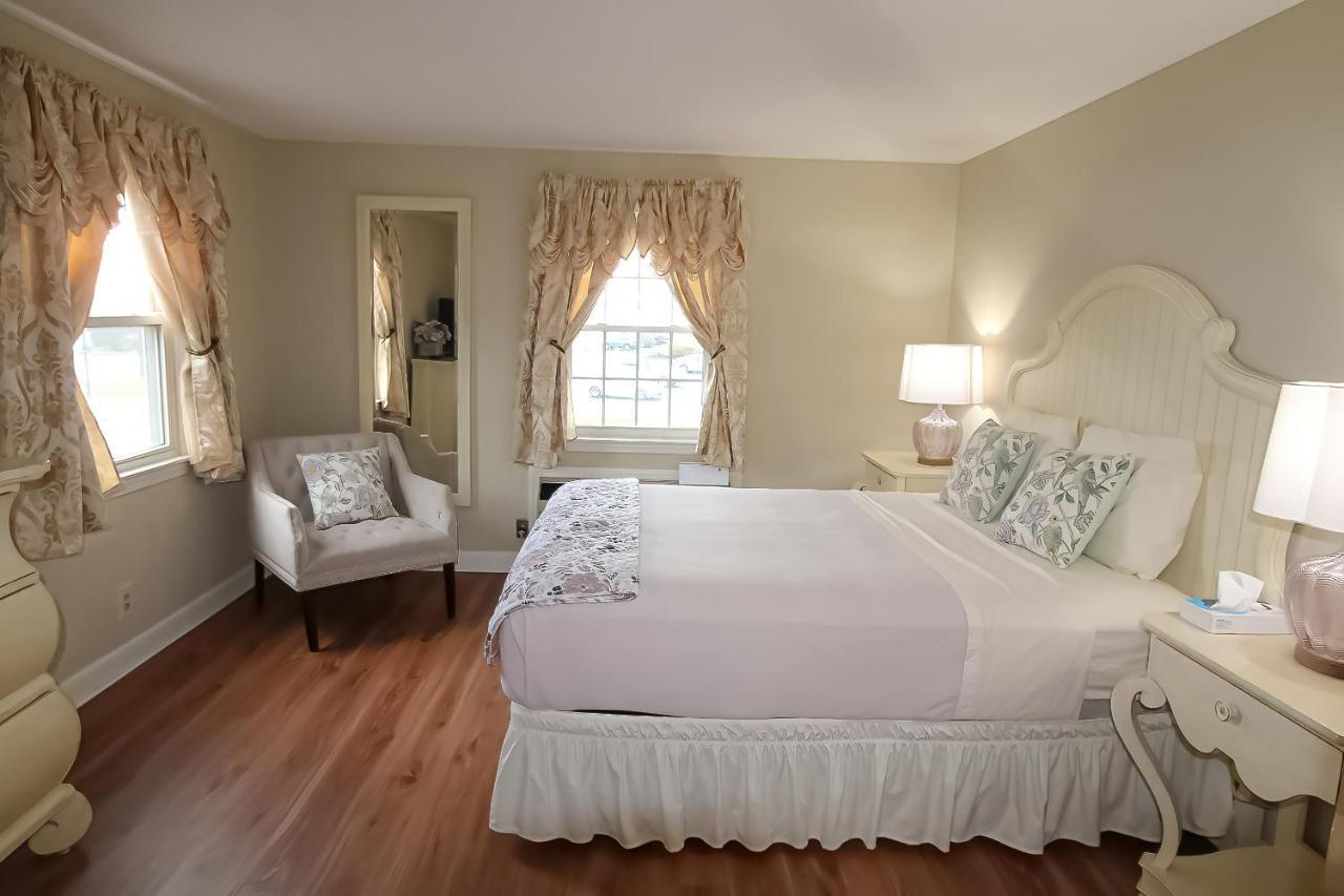 Colonial Inn Seekonk Exterior photo