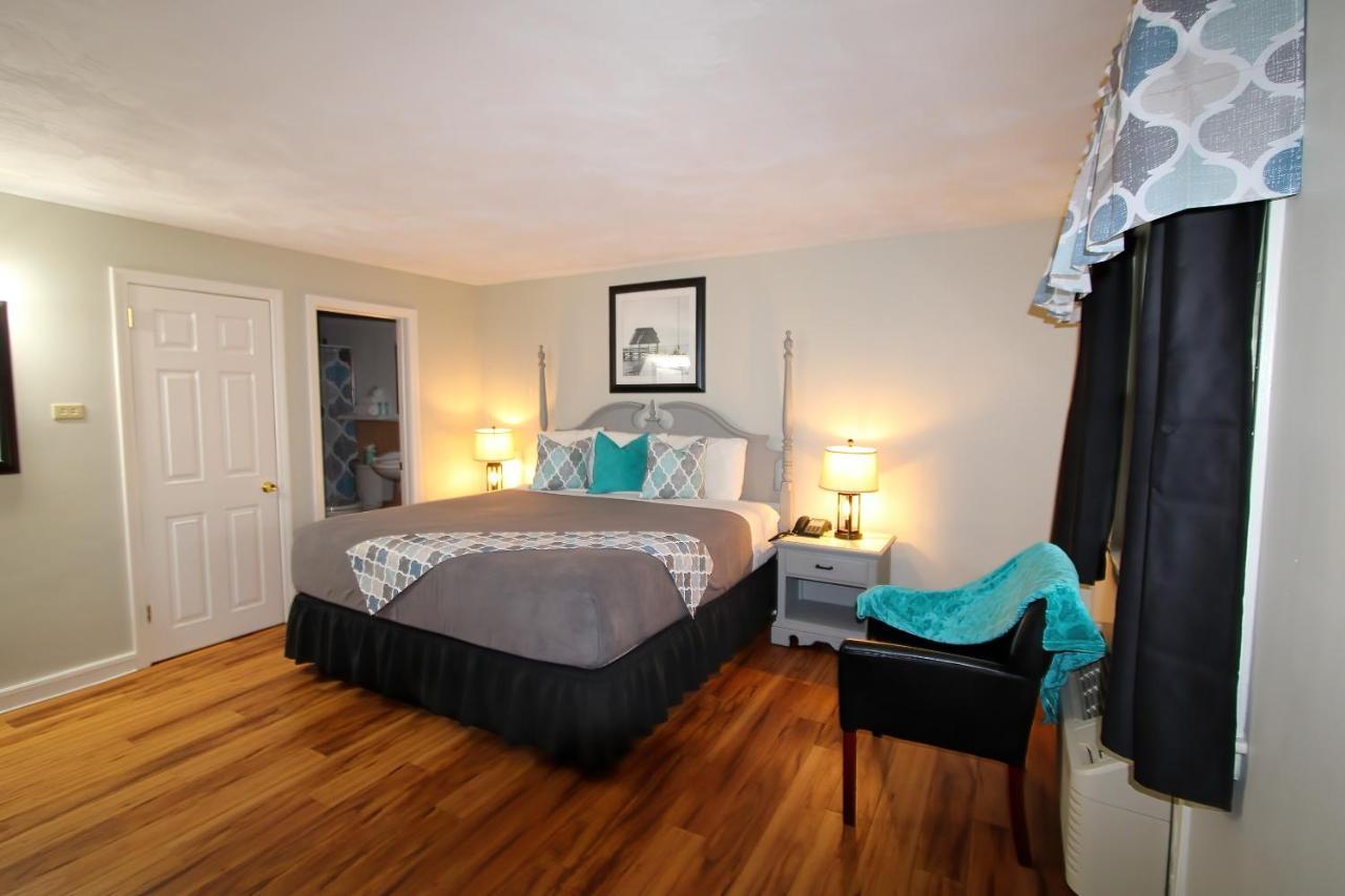 Colonial Inn Seekonk Exterior photo