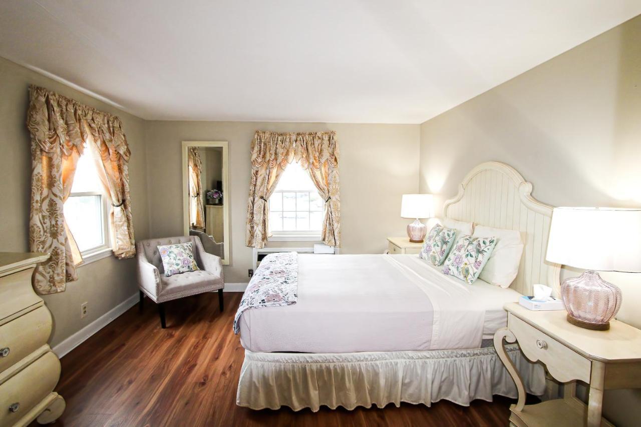 Colonial Inn Seekonk Exterior photo